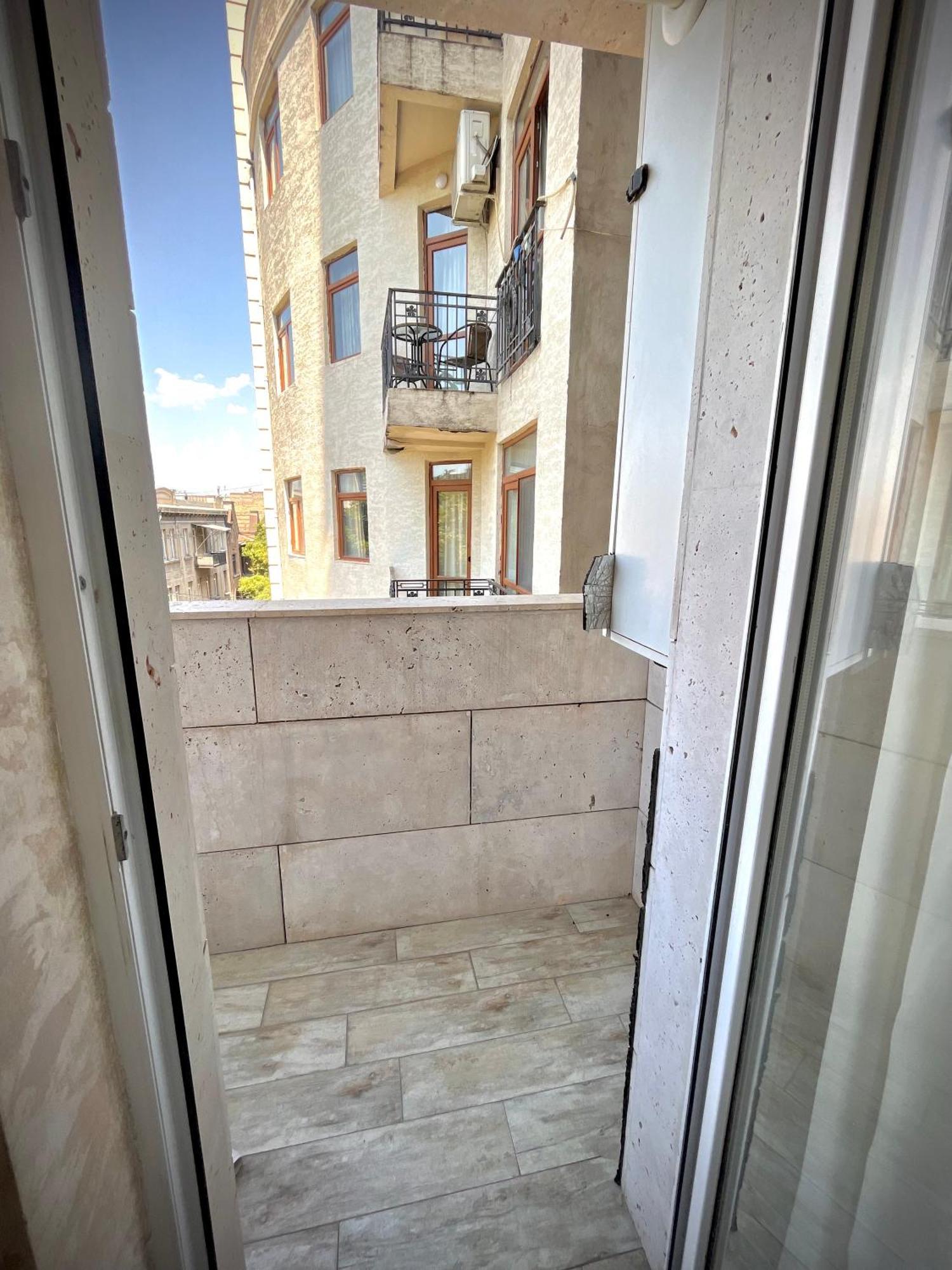 Central Apartment Tbilisi Exterior foto